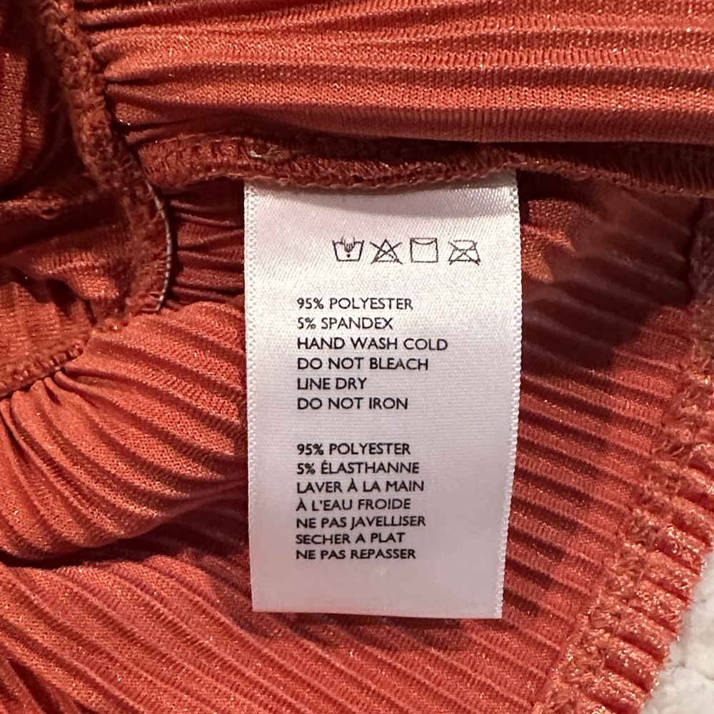 Urban Outfitters Terracotta Pleated Blouse - Picture 3 of 4
